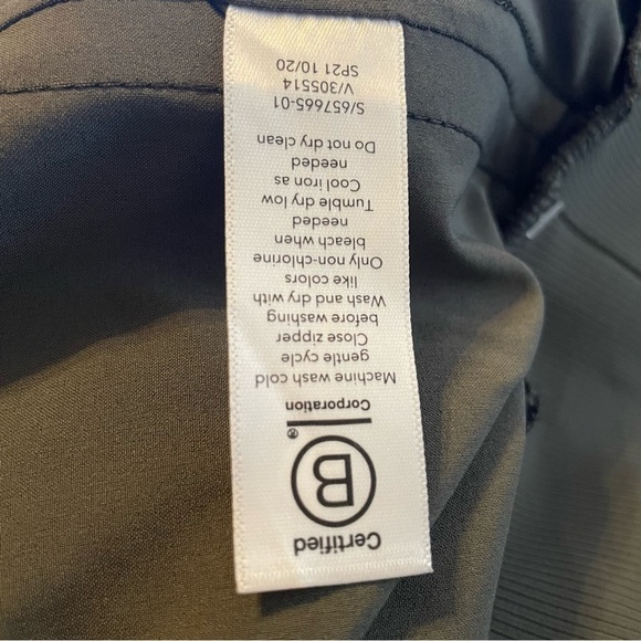 NWT Athleta Womens Size 26 Nolita WIDE LEG Olive Athleisure Workout Sustainable - Picture 10 of 10